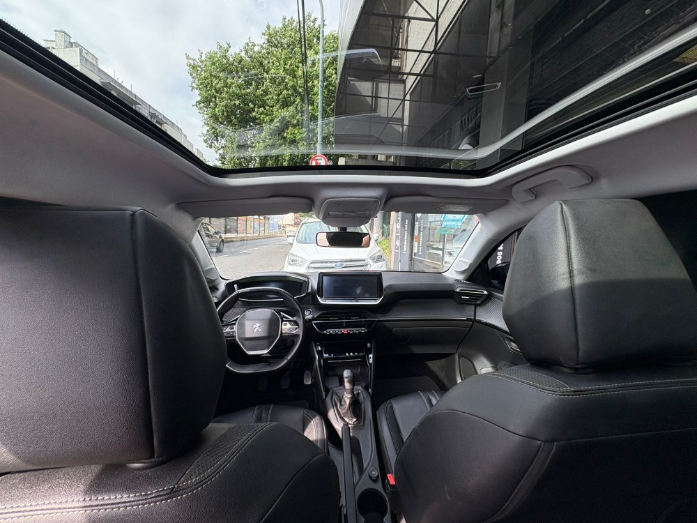 Peugeot 208 Allure — foto 13